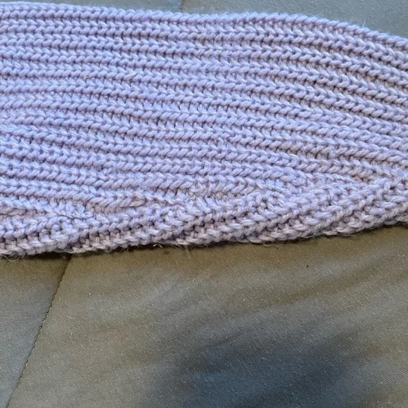 H&M Lavender Knit Sweater - Picture 5 of 6